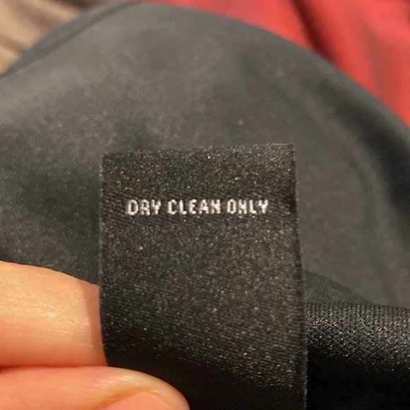 Red dress perfect for the holidays. - Picture 7 of 9